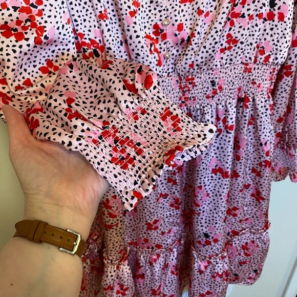 C Wonder 1X Washed Satin Puff Sleeve Tiered Dress Scattered Hearts Kiss Pink NWT - Picture 5 of 8